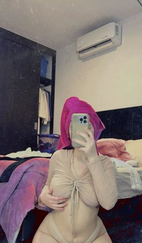 Alexagaytaan star xxx picture