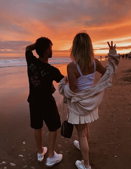 belonly nudes actress pics