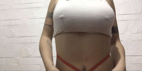 belonly naked actress galleries