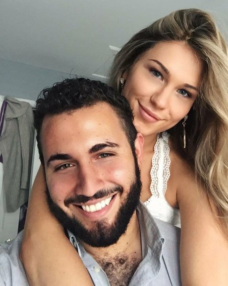 Dezmin Schubel pornstar perfect galleries