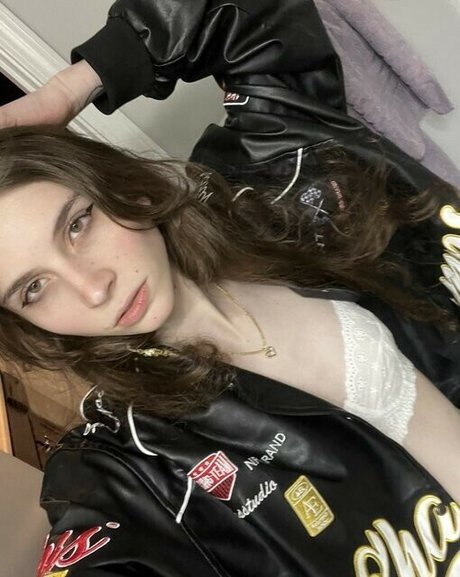 Lillith Xoxo nude pornstar galleries