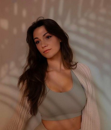 alexiarayeigshid pornographic star photo