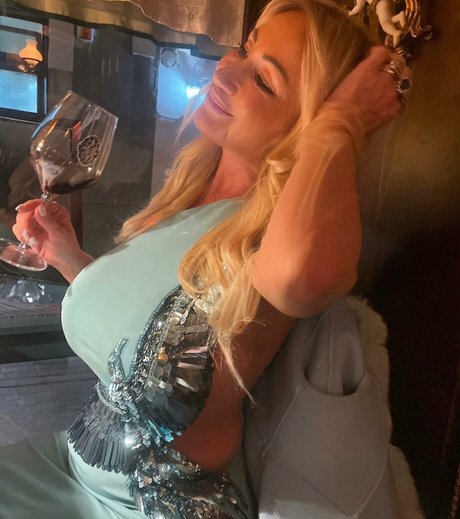 Mara Traversi xxx pornstar image