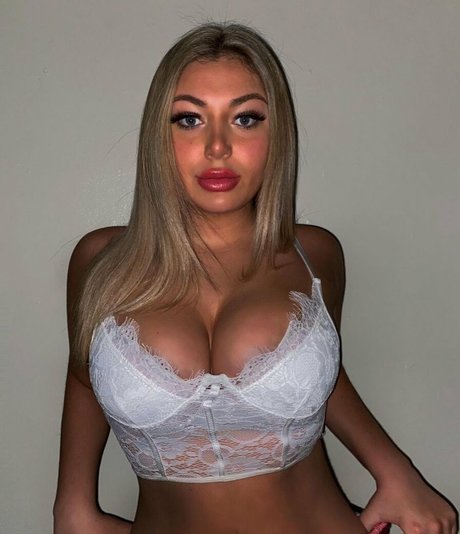 meakelena hd actress image