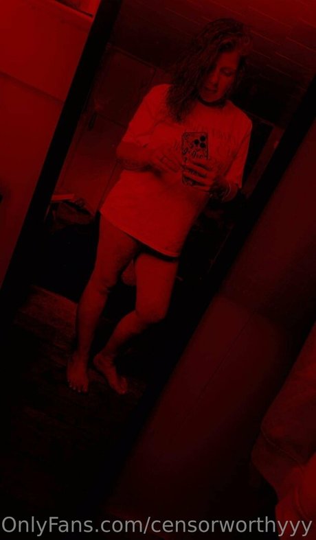 censorworthyyy art model photo