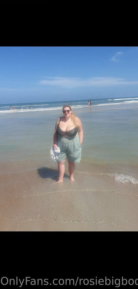 rosiebigboobs star hot galleries