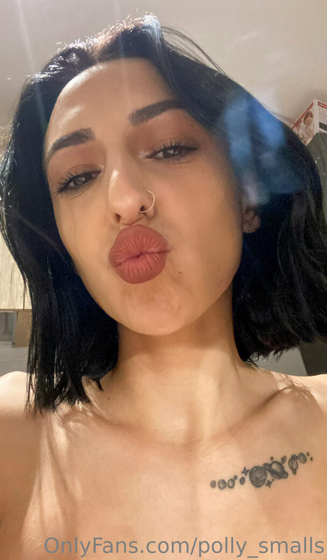 polly smalls Profile pic