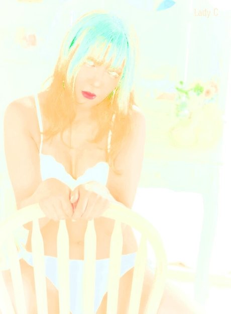 busty milf onlyfans nude pictures