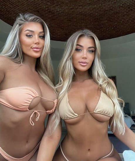 Jessica Gale And Evegale perfect star image