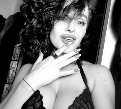 Taliyamilano model nudes pictures