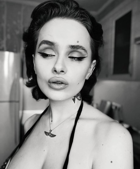 Taliyamilano pornographic model archive