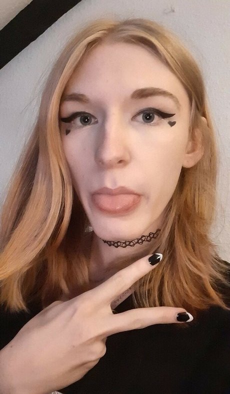 Lenathelicious erotic star picture