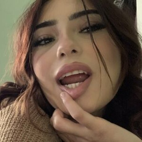 emptycupcakee model art photo