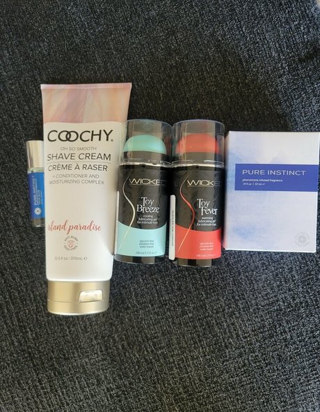 peekaboopiperfree model sexy img