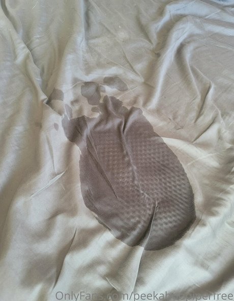 peekaboopiperfree star pretty photo