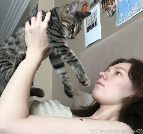 milashka420 nice actress picture