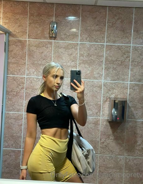 gracemooretv pretty model pics