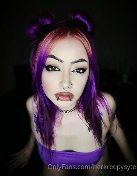 herkreepysyte sexy actress images