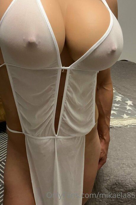 mikaela85 pornstar erotic images