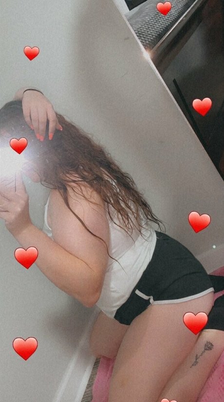 peachyly nudes star archive