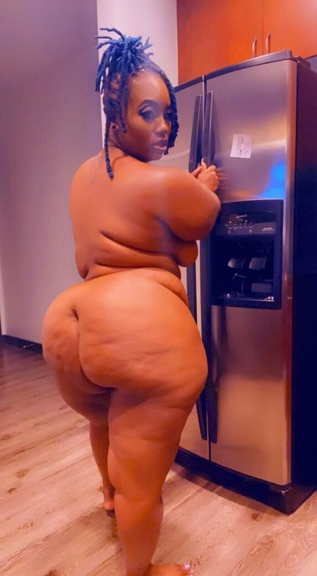 juicyfruitvaughn xxx model pic