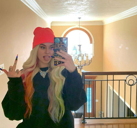 grapeslikethefruit sex model pictures