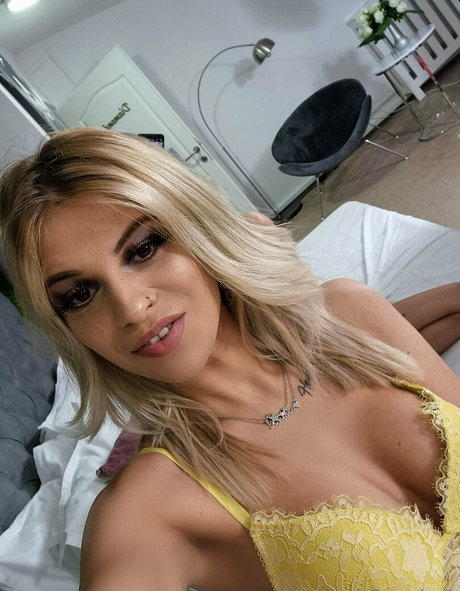 hannahbrooks1 exclusive model pics