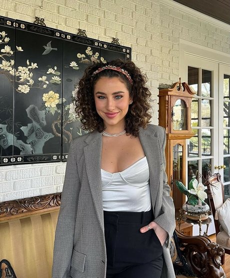 Gia Duddy art actress photos