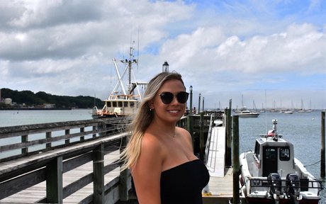 Alyssa K pornstar hot photo