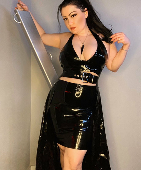 victoriarage hot model archive