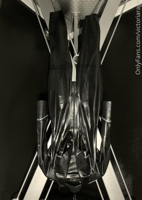 victoriarage model free picture