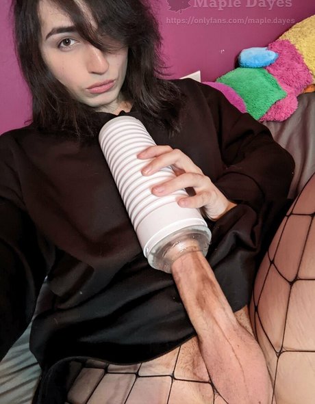 maple dayes model hd pic