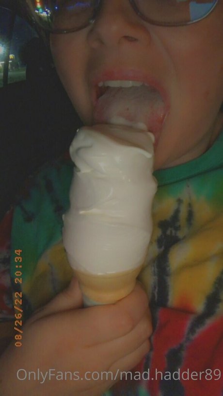 mad hadder89 nude actress galleries