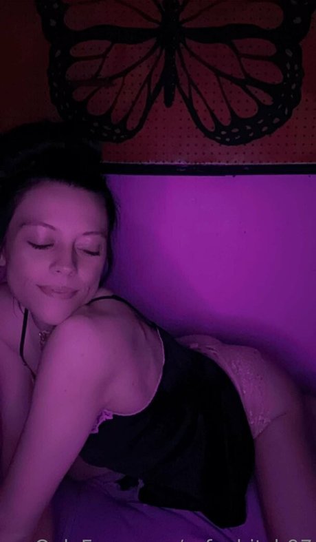 urfavbitch97 hot pornstar pictures