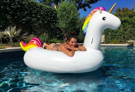 Natalie Martinez art actress pic