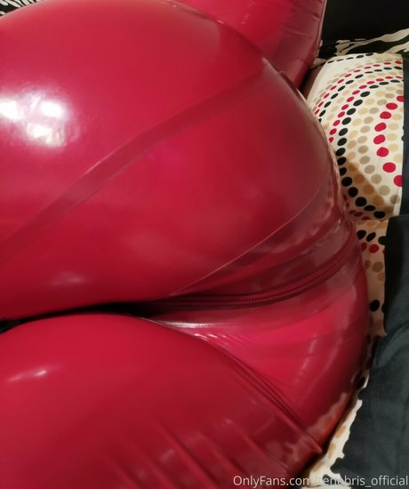 tnebris official hot model photo