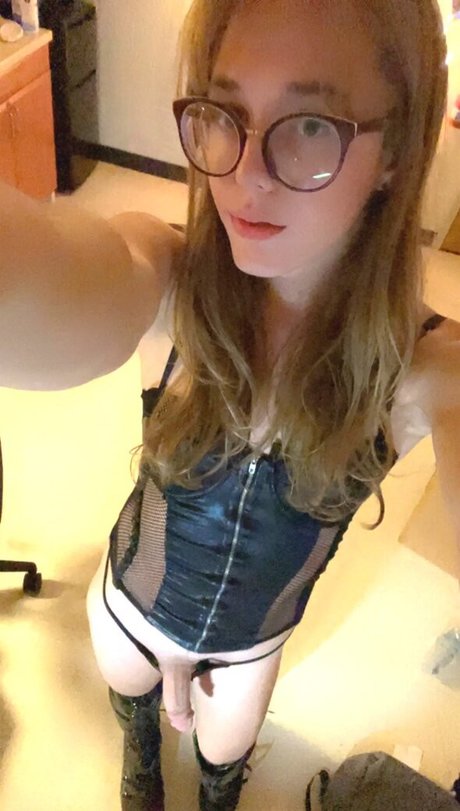 Zee R_ sexy pornstar galleries