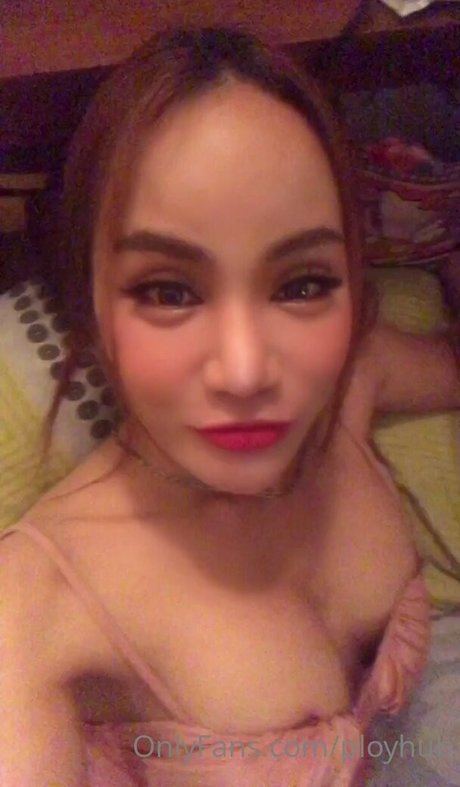 Ployhub model nudes img