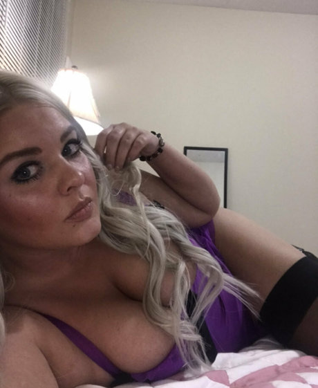 curvaceous barbie star nude galleries