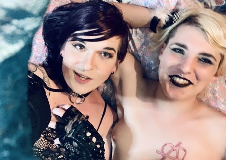 tskaelamoon star exclusive picture