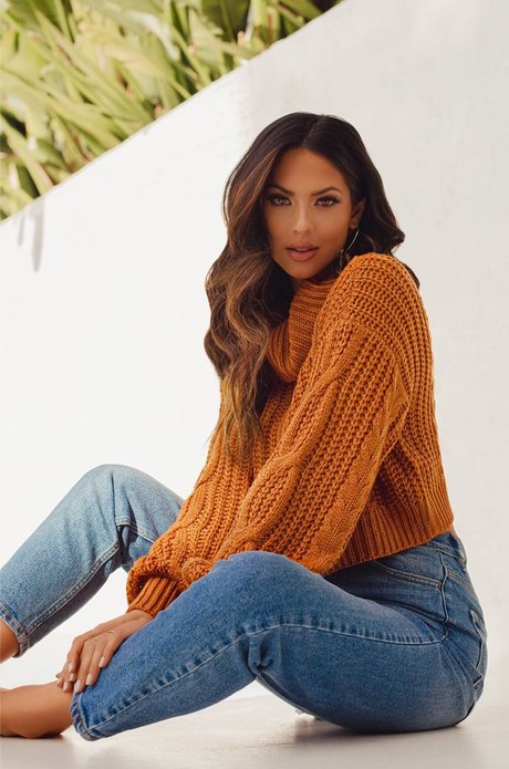 Christen Harper pretty star pictures