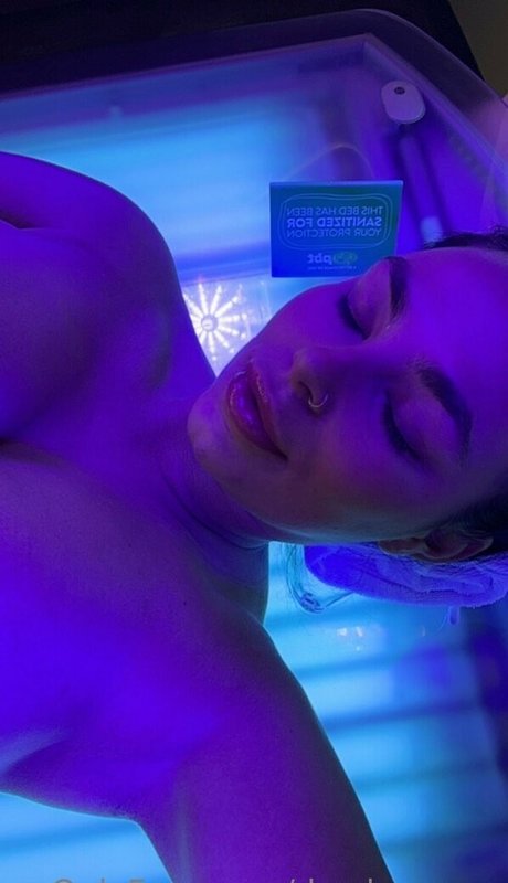 Desdearmon_ nudes actress galleries