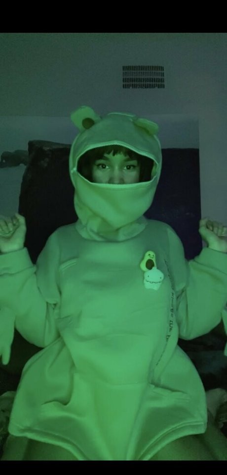 Thekorokfairy naked model photos