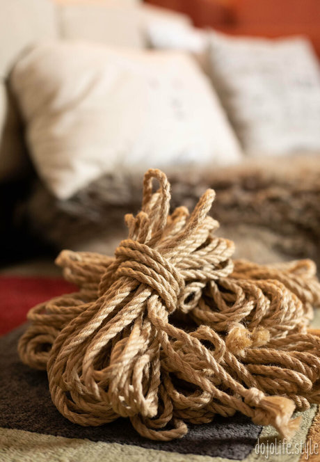 dojolifestyle art model pic