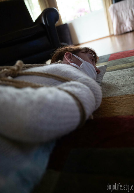 dojolifestyle naked pornstar img