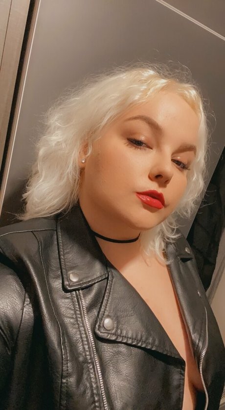 moniiquexxx nudes actress photos