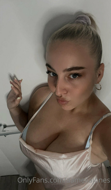 amelia smith high quality actress photos