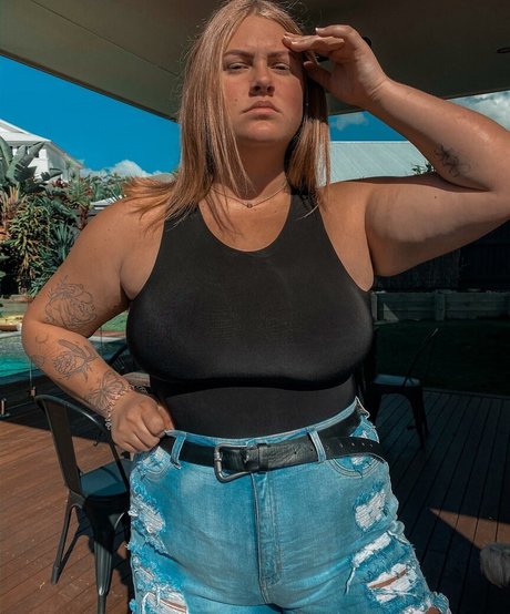 chynna nudes star image