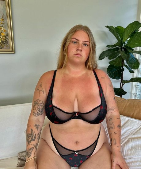 chynna art actress galleries