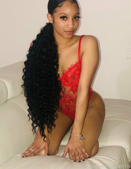 pinkcash118 nice model picture